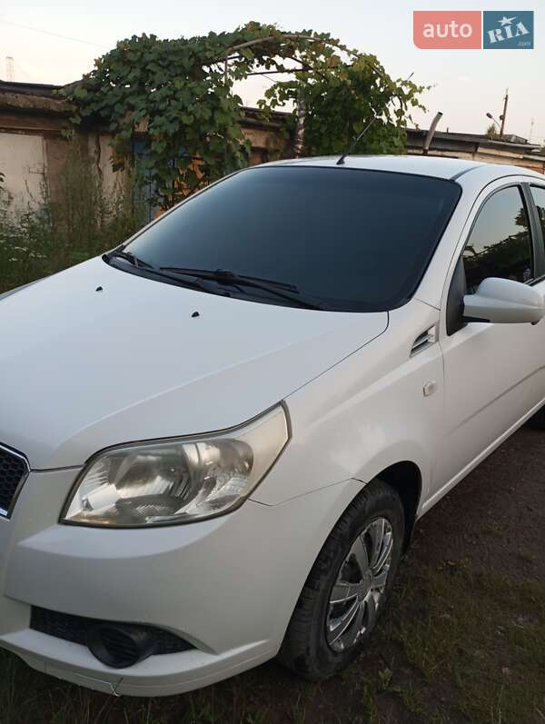 Хэтчбек Chevrolet Aveo 2008 в Житомире