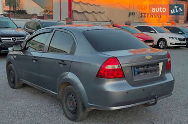 Седан Chevrolet Aveo 2011 в Ровно