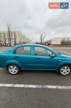 Седан Chevrolet Aveo 2008 в Києві