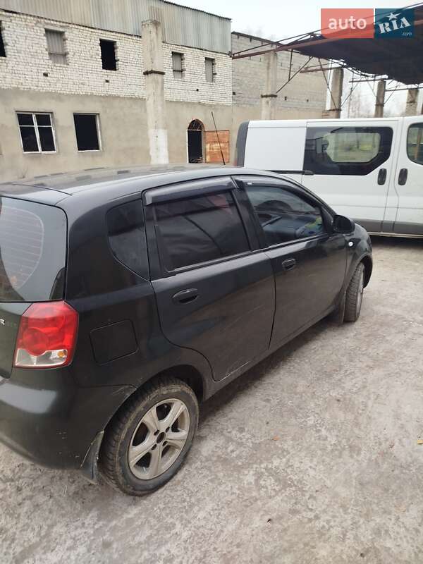 Хэтчбек Chevrolet Aveo 2006 в Николаеве