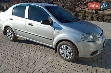 Седан Chevrolet Aveo 2006 в Чернівцях