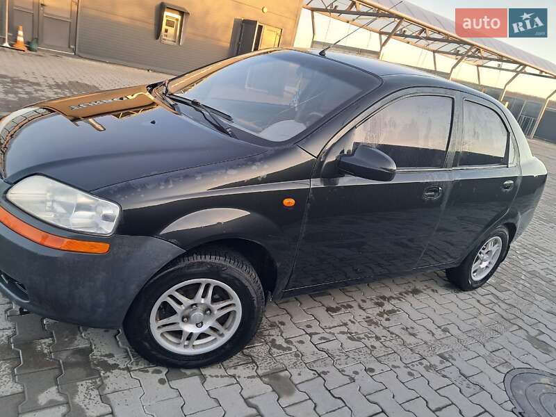 Седан Chevrolet Aveo 2004 в Летичеве