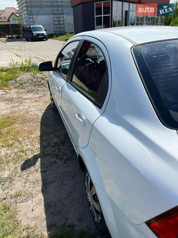 Седан Chevrolet Aveo 2007 в Овручі