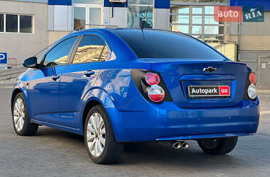 Седан Chevrolet Aveo 2012 в Одесі