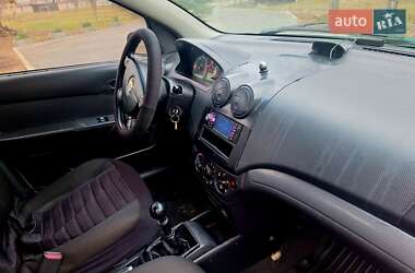 Седан Chevrolet Aveo 2007 в Чернівцях