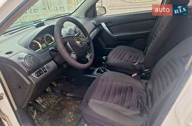 Седан Chevrolet Aveo 2007 в Чернівцях