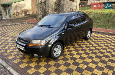 Седан Chevrolet Aveo 2005 в Києві