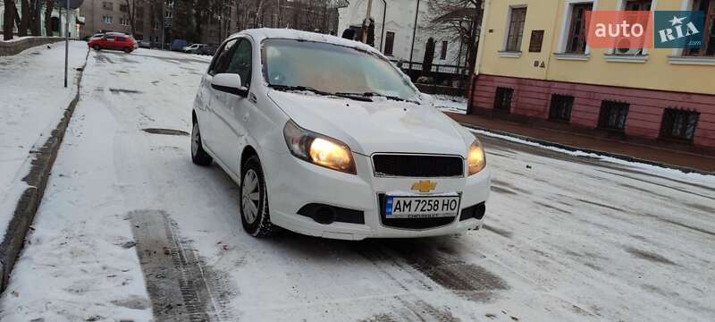 Хетчбек Chevrolet Aveo 2010 в Житомирі