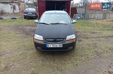 Седан Chevrolet Aveo 2005 в Києві