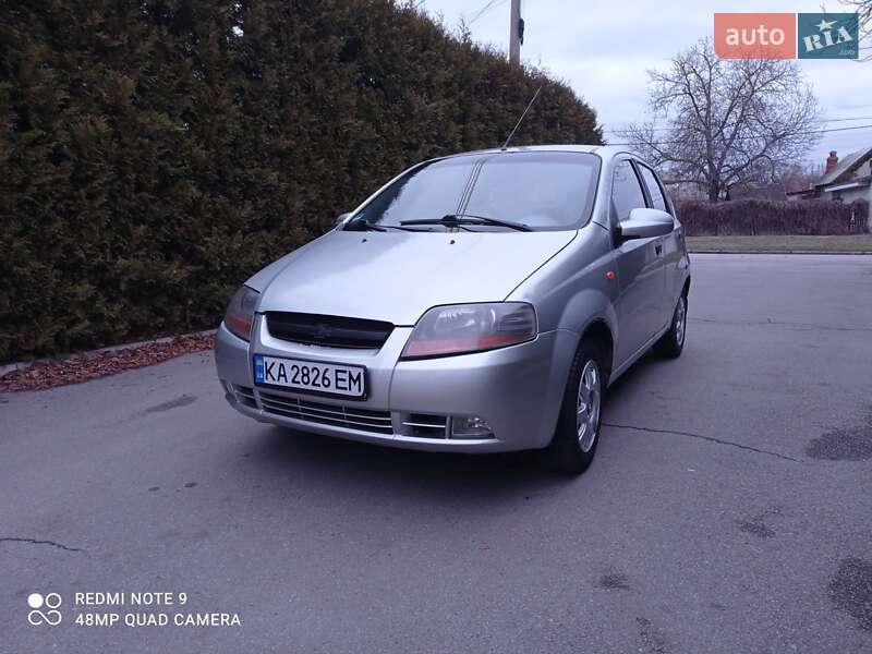 Хэтчбек Chevrolet Aveo 2005 в Запорожье