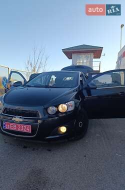 Хетчбек Chevrolet Aveo 2011 в Сарнах