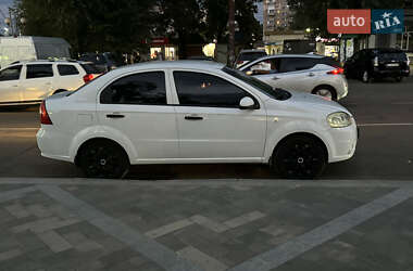 Седан Chevrolet Aveo 2010 в 