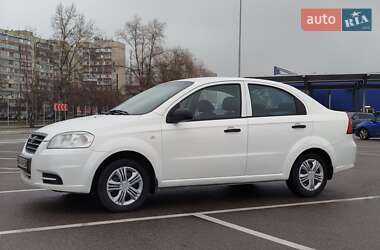 Седан Chevrolet Aveo 2006 в Києві