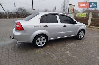 Седан Chevrolet Aveo 2008 в Черновцах