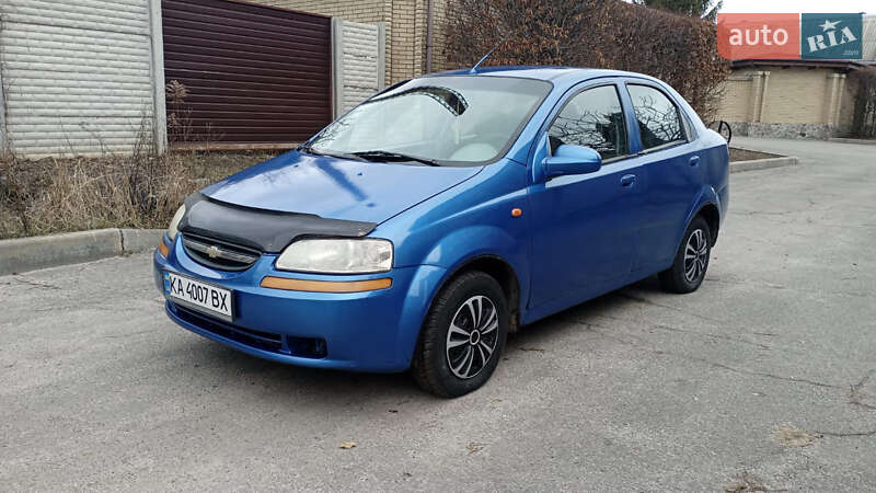 Седан Chevrolet Aveo 2005 в Харькове