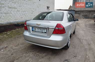 Седан Chevrolet Aveo 2008 в Києві