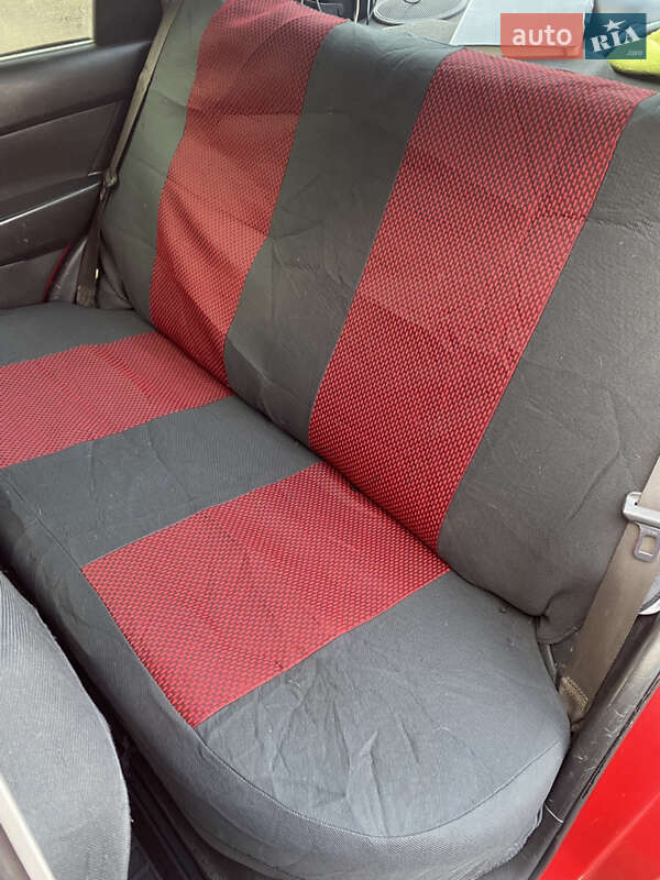 Седан Chevrolet Aveo 2006 в Кривому Розі