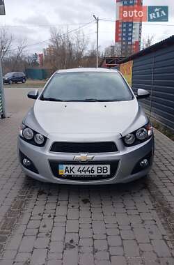 Седан Chevrolet Aveo 2013 в Ірпені