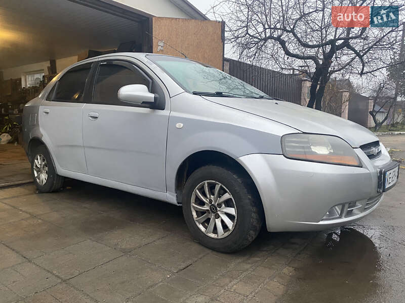 Седан Chevrolet Aveo 2005 в Днепре