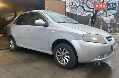 Седан Chevrolet Aveo 2005 в Дніпрі