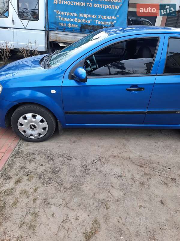 Седан Chevrolet Aveo 2006 в Ирпене