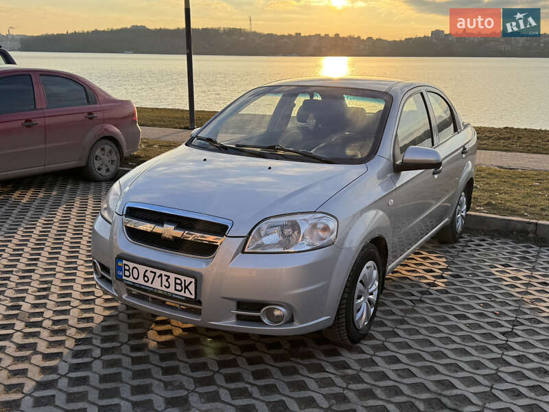 Седан Chevrolet Aveo 2007 в Тернополі