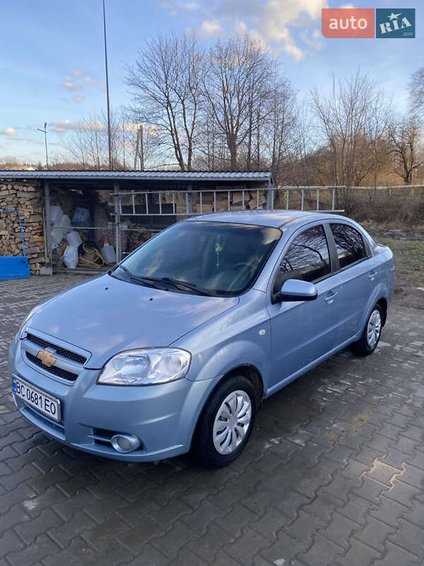 Седан Chevrolet Aveo 2008 в Львові