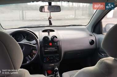 Седан Chevrolet Aveo 2005 в 