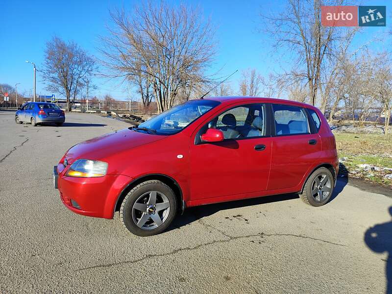 Хетчбек Chevrolet Aveo 2006 в Дніпрі
