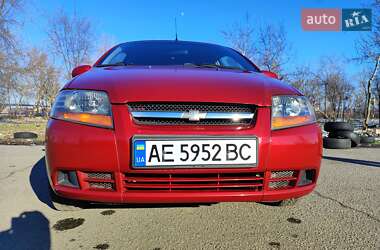 Хэтчбек Chevrolet Aveo 2006 в 