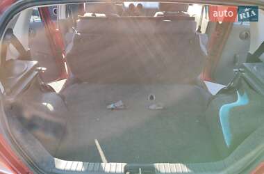 Хэтчбек Chevrolet Aveo 2006 в 