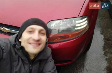 Хэтчбек Chevrolet Aveo 2006 в 