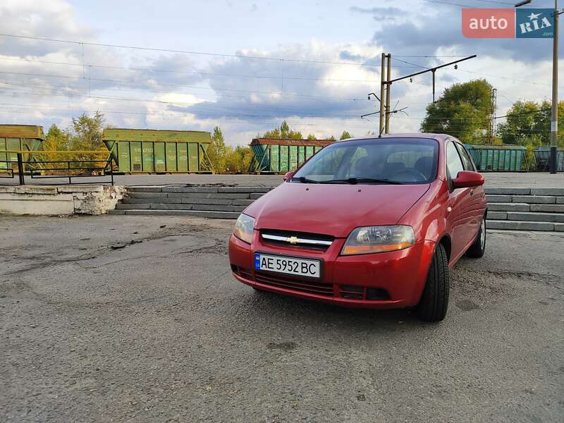 Хетчбек Chevrolet Aveo 2006 в Дніпрі