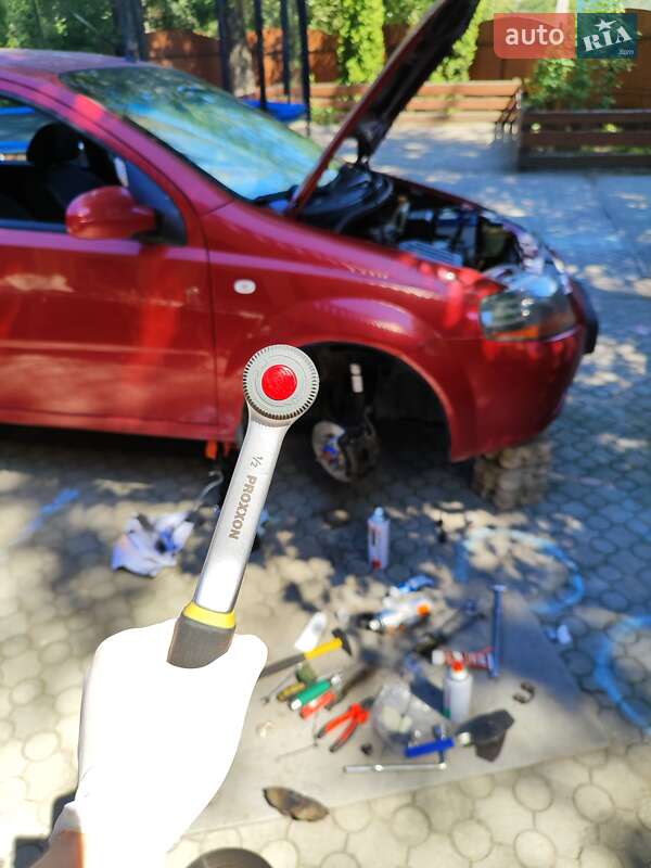 Хетчбек Chevrolet Aveo 2006 в Дніпрі