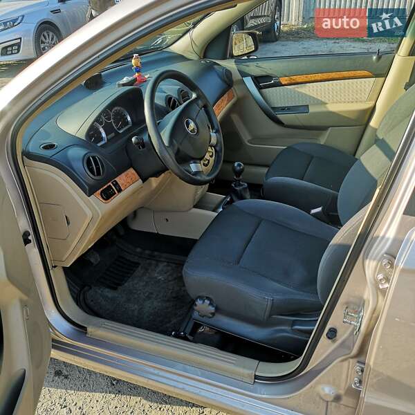 Седан Chevrolet Aveo 2008 в Киеве