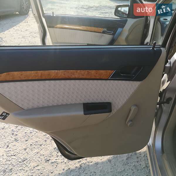 Седан Chevrolet Aveo 2008 в Киеве