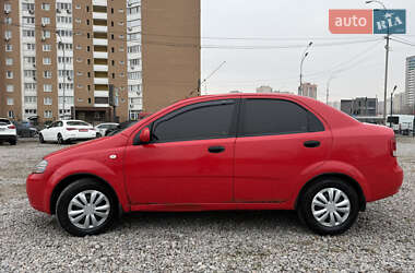 Седан Chevrolet Aveo 2005 в Киеве