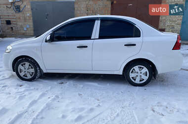 Седан Chevrolet Aveo 2006 в Києві