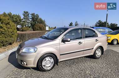 Седан Chevrolet Aveo 2008 в Дніпрі