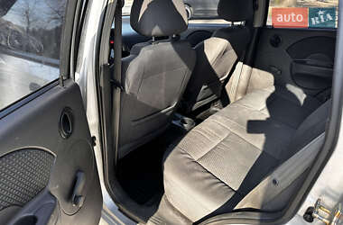Хэтчбек Chevrolet Aveo 2006 в 