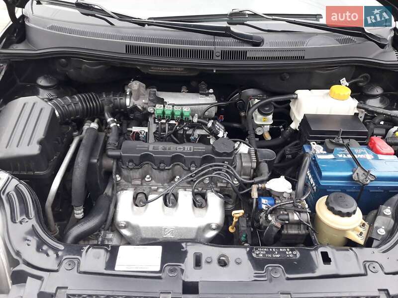 Седан Chevrolet Aveo 2011 в Запоріжжі