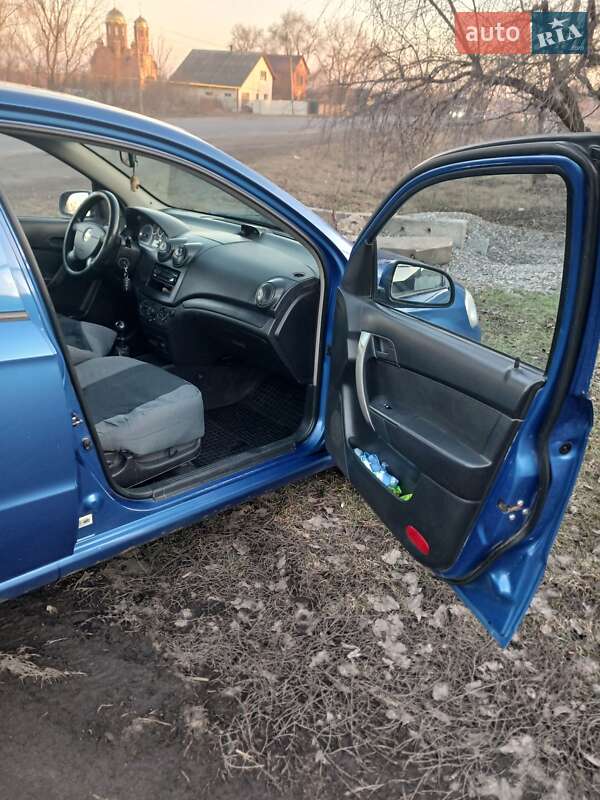 Седан Chevrolet Aveo 2008 в Дніпрі