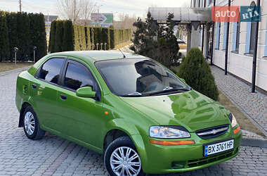 Седан Chevrolet Aveo 2004 в Дунаевцах