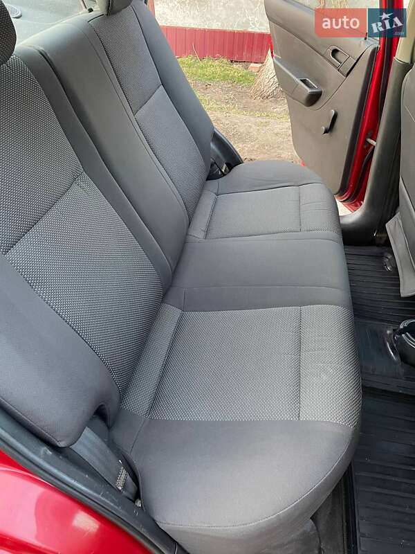 Седан Chevrolet Aveo 2008 в Прилуках