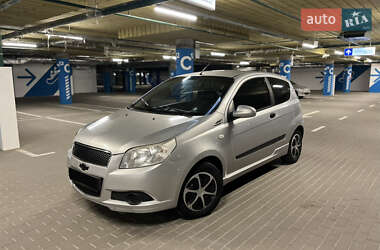 Хэтчбек Chevrolet Aveo 2008 в Киеве