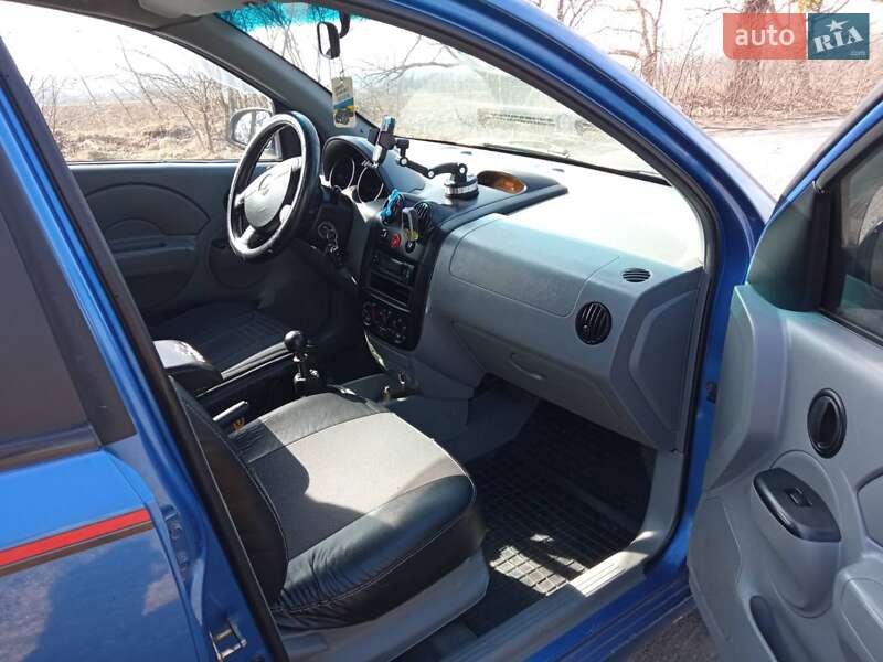 Седан Chevrolet Aveo 2005 в Баре