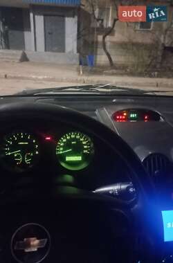 Хэтчбек Chevrolet Aveo 2008 в 