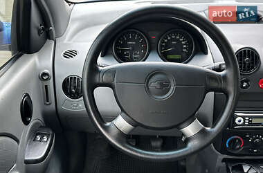 Седан Chevrolet Aveo 2005 в 