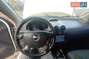 Хетчбек Chevrolet Aveo 2006 в 