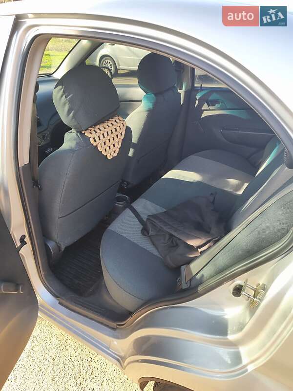 Седан Chevrolet Aveo 2011 в Кривом Роге фото 5 Седан Chevrolet Aveo 2011 в Кривом Роге